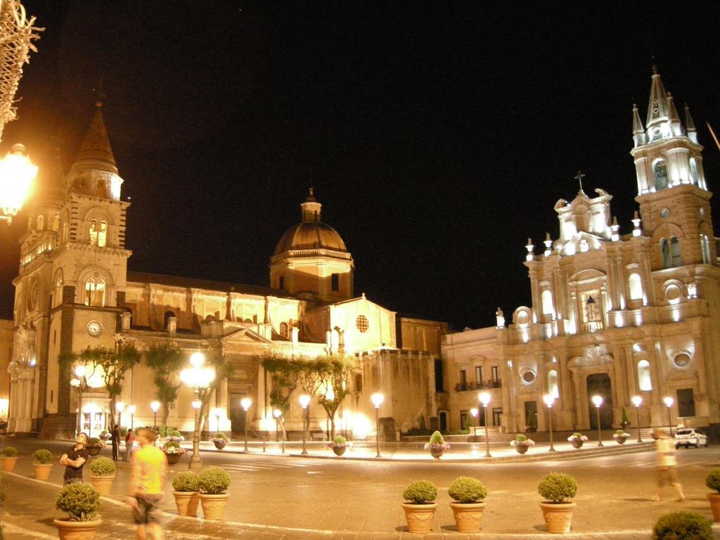 Suites In Sicily Acireale Exterior photo